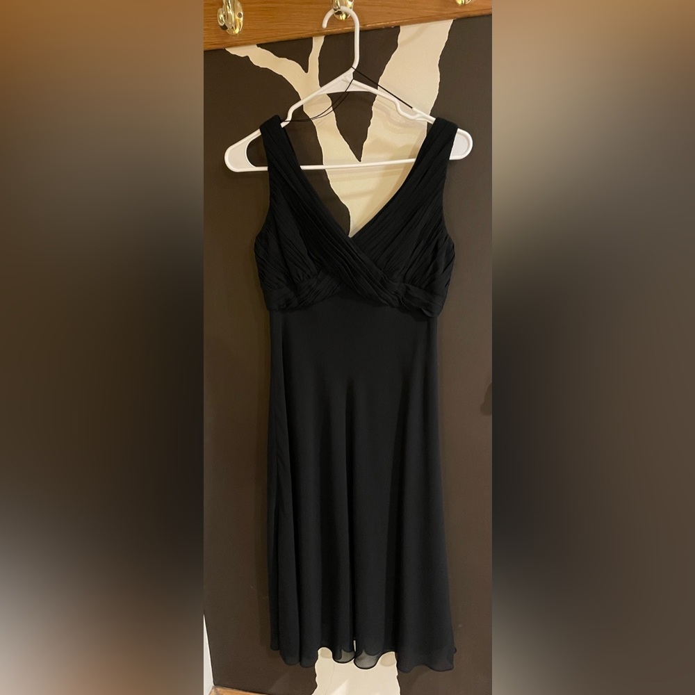 Black Sleeveless Dinner Dress